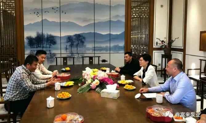 白坭镇委书记何海虹到昆明浩宇在线职业培训有限公司走访调研