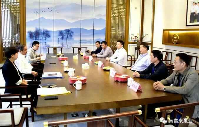 三水区委书记胡学骏一行莅临昆明浩宇在线职业培训有限公司走访慰问